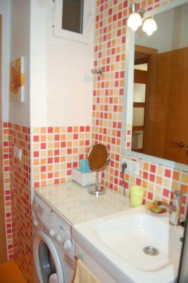 Apartamento Verde, Tranquilo, 2 D, Parking Opcional Sevilla Bagian luar foto